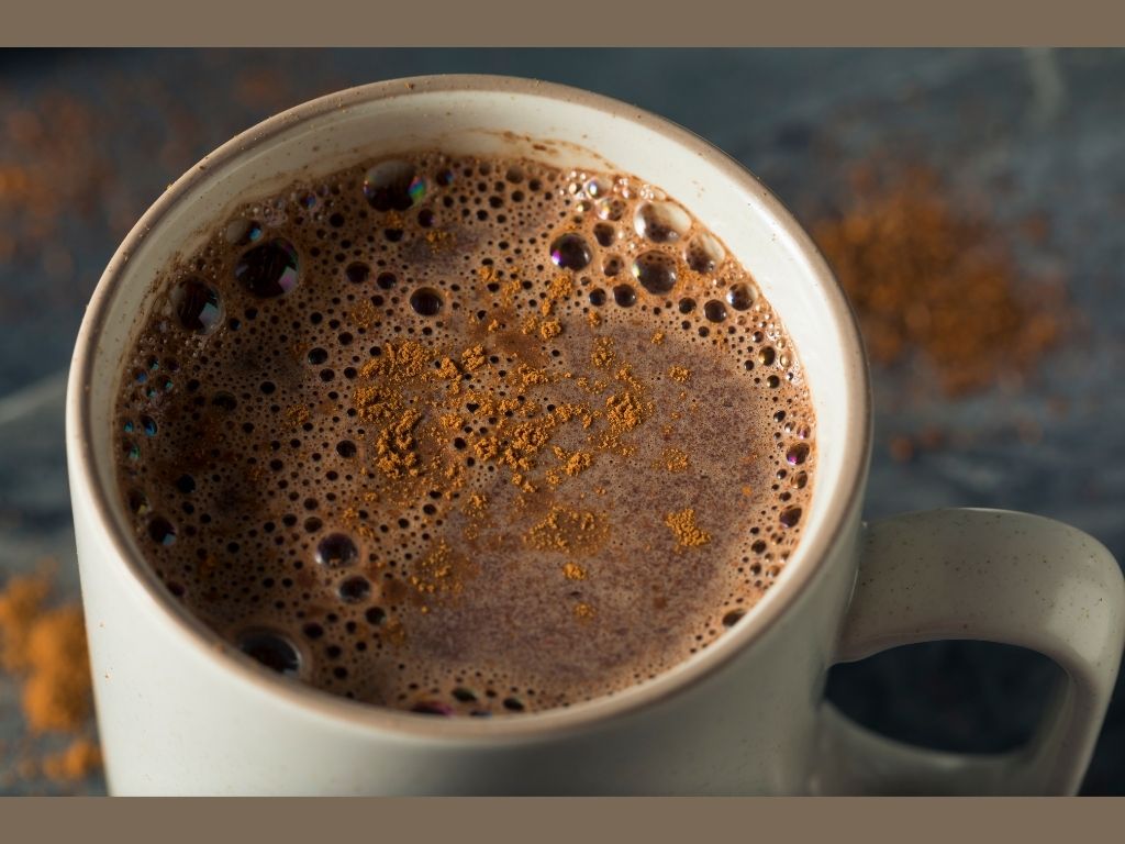 Chocolat chaud épicé au cayenne et gingembre